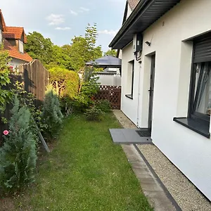  Apartment Bezauberndes Gaestehaus Mit Terrasse